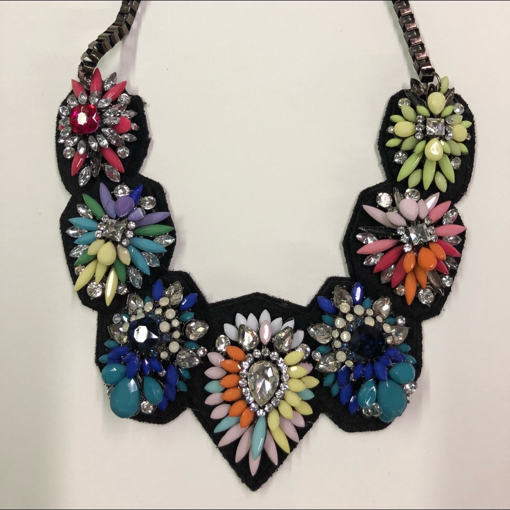 Gorgeous beaded necklace